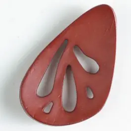 Kunststoffknopf, oval mit 5 unterschiedlich großen, tropfenförmigen Löchern – Größe: 70mm – Farbe: braun Preisreduziert