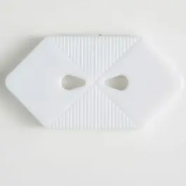 Jetzt Kaufen Kunststoffknopf langgezogenes Sechseck mit 2 tropfenförmigen Löchern – Größe: 38mm – Farbe: weiss