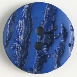 Jetzt Zugreifen Polyesterknopf mit hervorgehobenem Borkenmuster mit 2 Löchern – Größe: 18mm – Farbe: blau