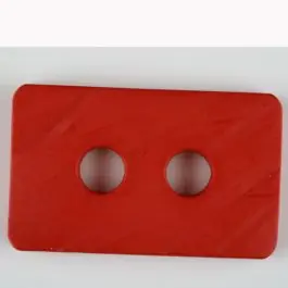 Highlight Polyamidknopf rechteckig mit abgerundeten Ecken, 2-loch – Größe: 55mm – Farbe: rot