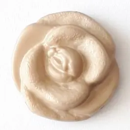 Hochwertig filigraner Rosenknopf mit Öse – Größe: 13mm – Farbe: beige – Art.Nr. 222802