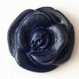 Geld-Zurück-Garantie filigraner Rosenknopf mit Öse – Größe: 13mm – Farbe: marine / dunkelblau – Art.Nr. 222804