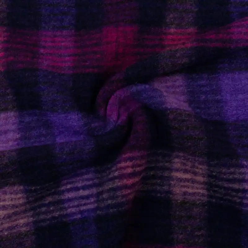 Wollstoff, gekochte Wolle, lilatöne, schwarz, pink, abstrakt gemustert Markenware