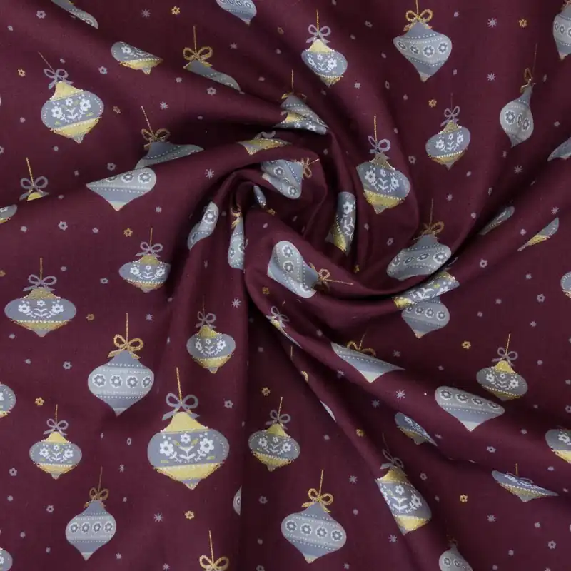 Baumwollstoff, Popeline, bordeaux, grau, gold, weiß, Glanzeffekt, Weihnachtsmotive Nur Heute