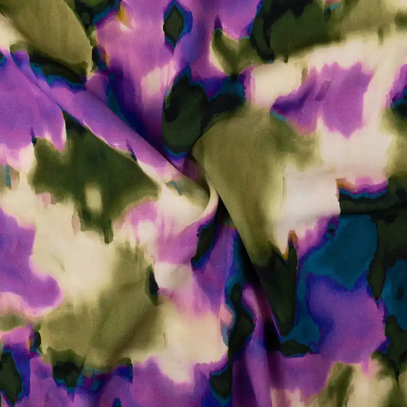 Must-Have Viskosestoff, Crêpe, creme, grüntöne, flieder, abstrakt gemustert