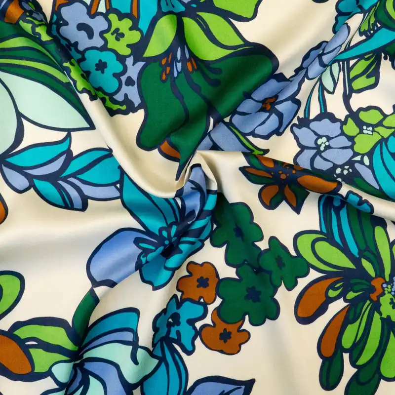 Highlight Viskosestoff, Satin, creme, blautöne, grüntöne, braun, florale Motive