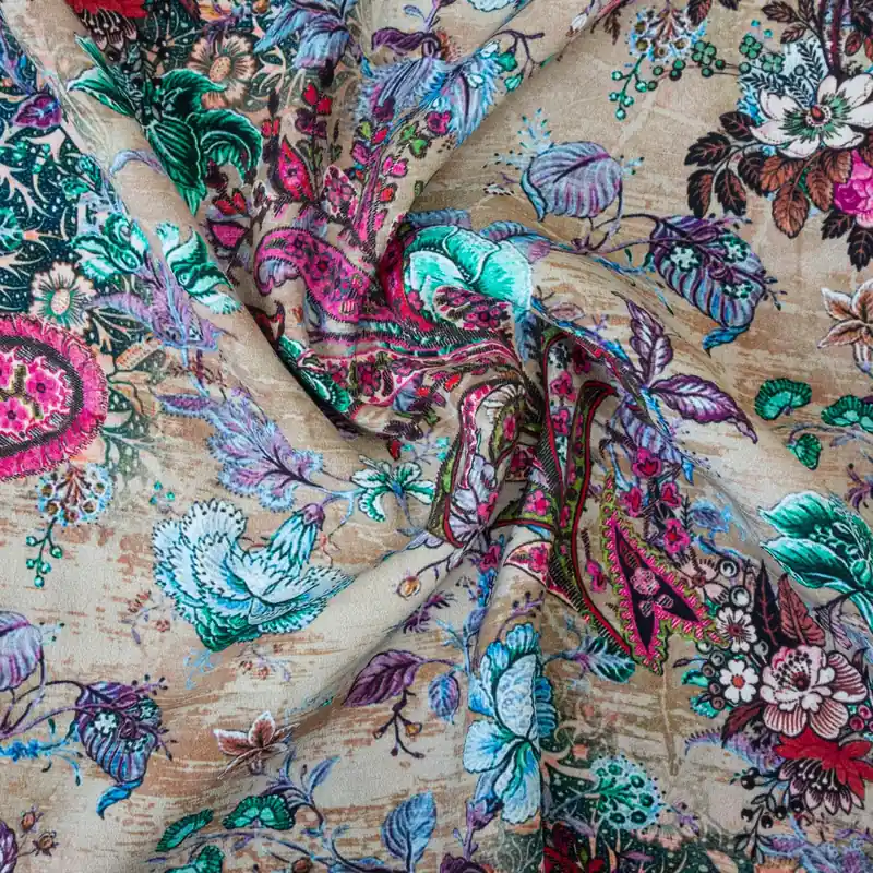 Markenware Viskosestoff, Crêpe, beige, blautöne, grüntöne, floral gemustert