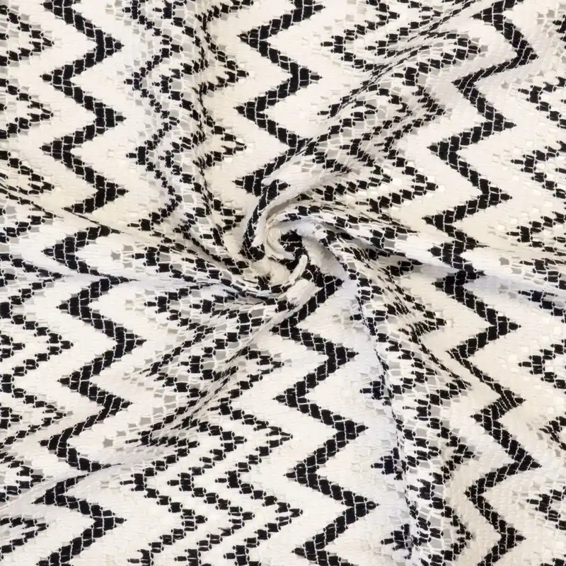 Spitzenstoff, offwhite, schwarz, Chevron-Muster Angebot