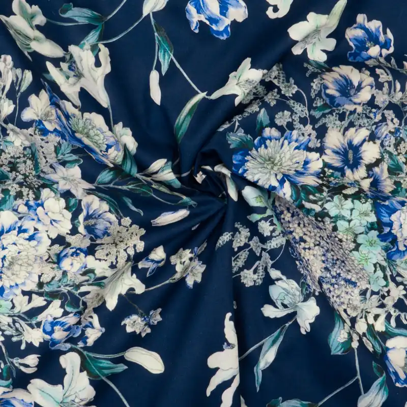 Baumwollstoff, Popeline, blautöne, grün, floral gemustert Top-Angebot