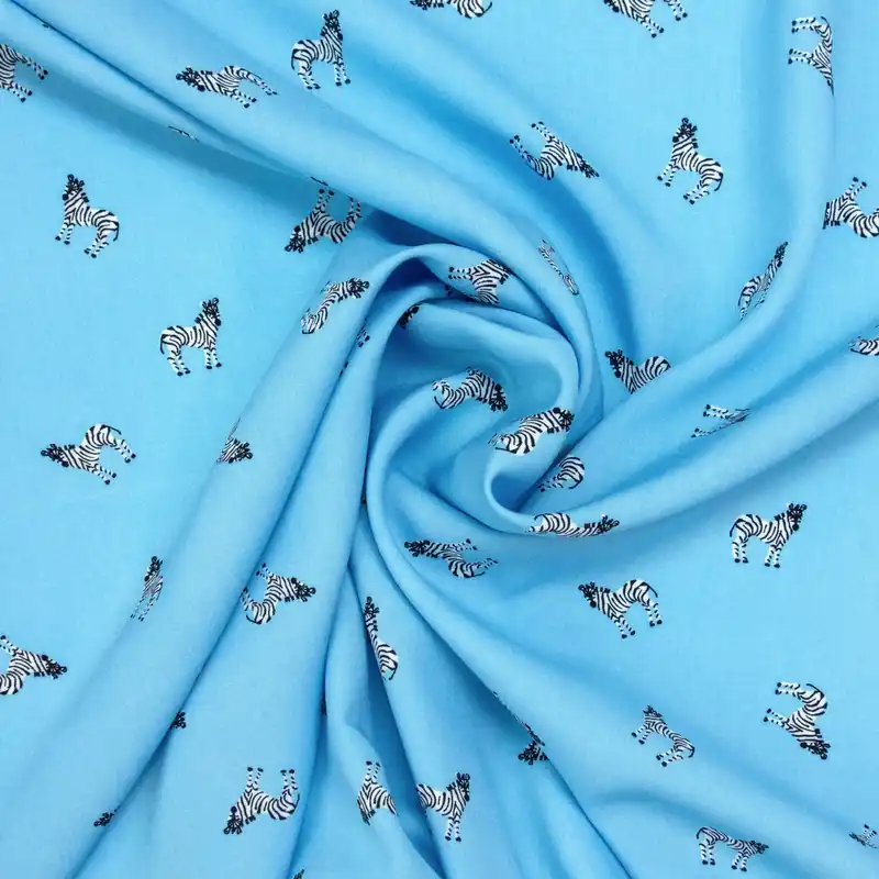 Handgefertigt Viskosestoff, Javanaise, hellblau, schwarz/weiß, Tiermotive