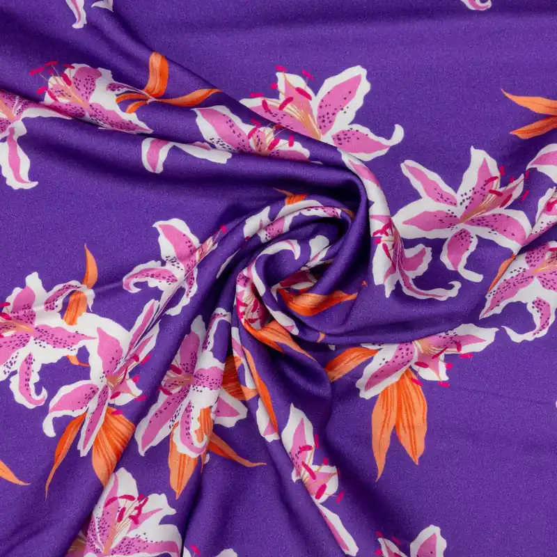 Geld-Zurück-Garantie Viskosestoff, Satin, violett, rosatöne, offwhite, orange, florale Motive