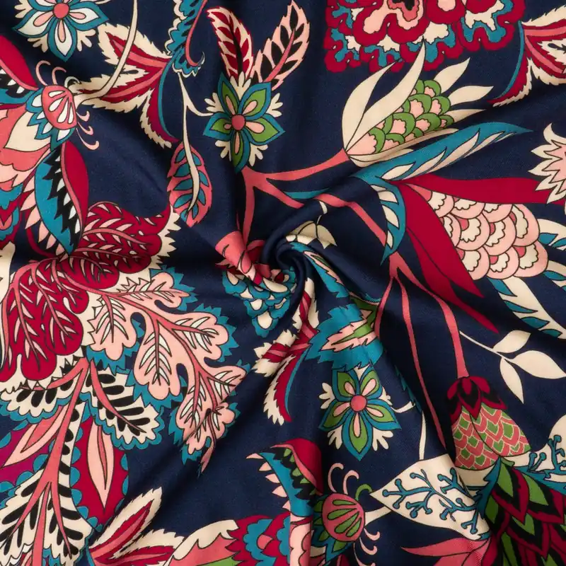 Saisonangebot Viskosestoff, Twill, dunkelblau, rosa, rot, grün, florale Motive