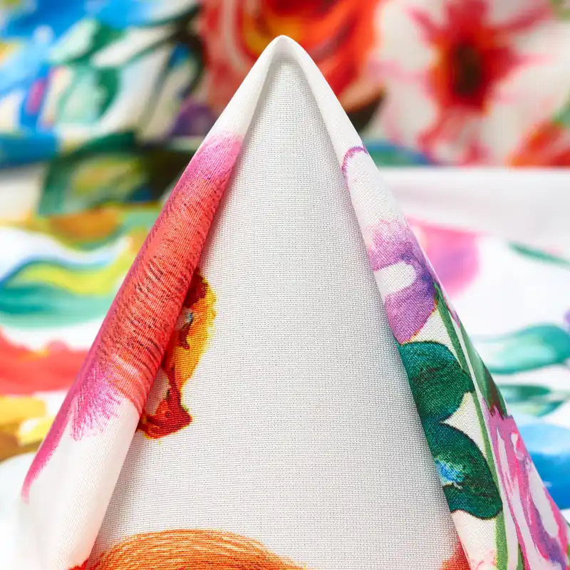 Preisknaller SATIN, FLORAL, PRINTED, BRILLIANT WHITE&VIVID BLUE