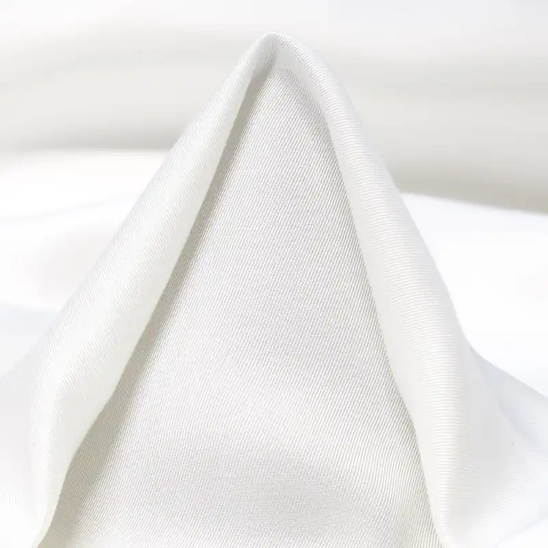 TWILL, VISCOSE, BRILLIANT WHITE Neu Im Sortiment