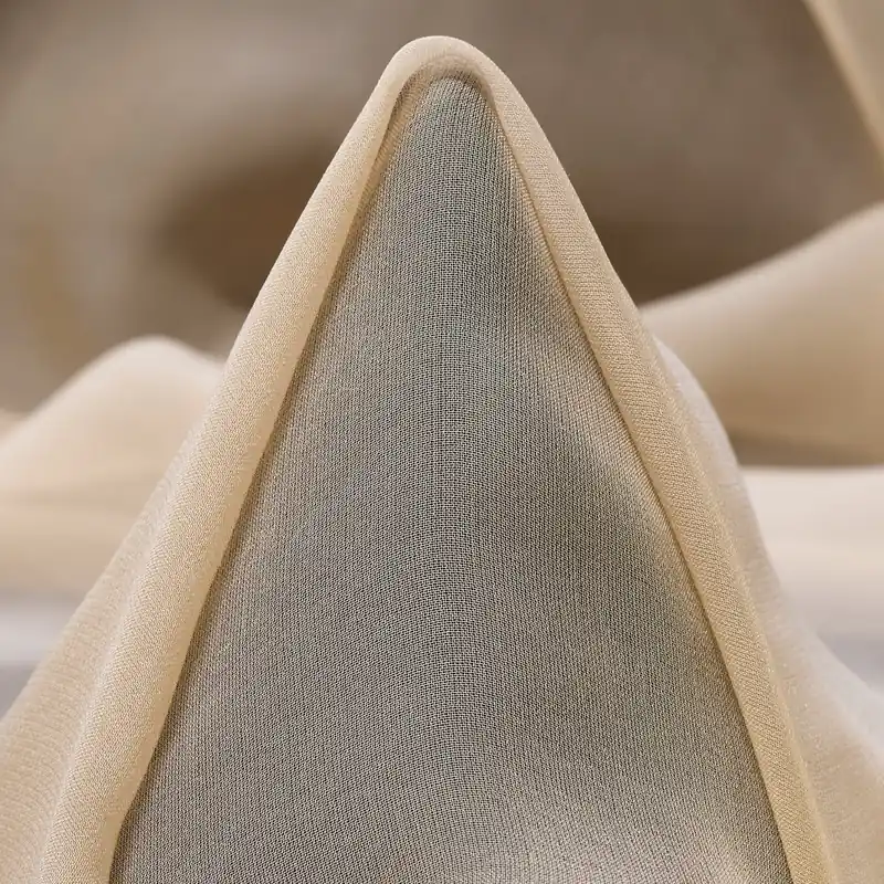 CHIFFON, SILK, ALMOND Markenprodukt