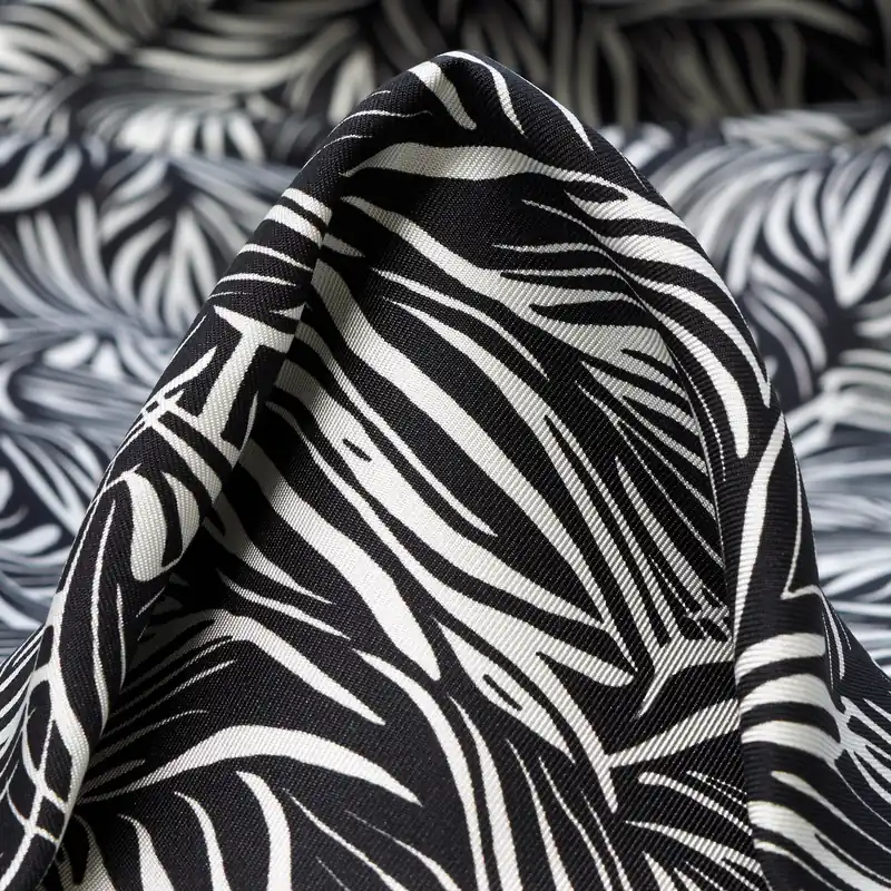 Mega-Angebot SILK, TWILL, PRINTED, SNOW WHITE&BLACK