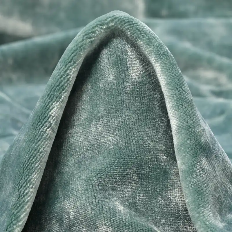 Im Trend VELVET, VISCOSE, SILVER BLUE