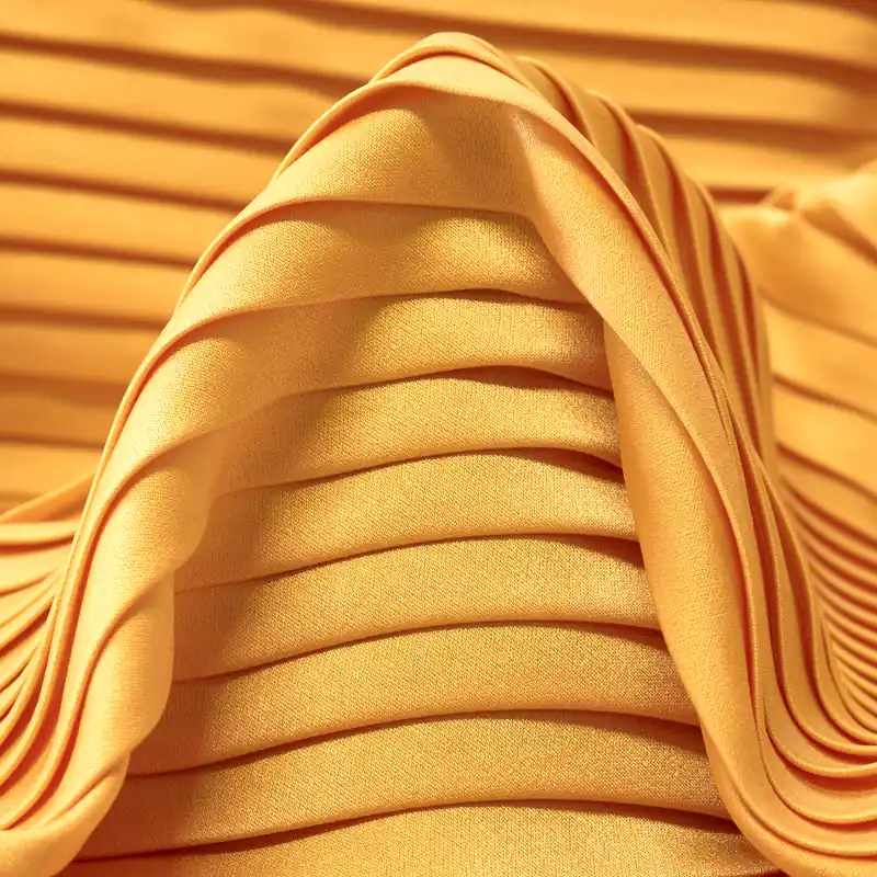 PLISSÉ, SATIN, BANANA CREAM Markenprodukt
