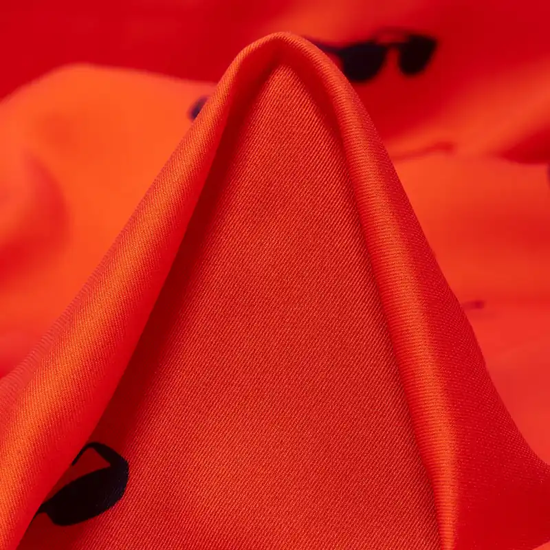 Direkt Vom Hersteller TWILL, PRINTED, RED ALERT&RAVEN BLACK