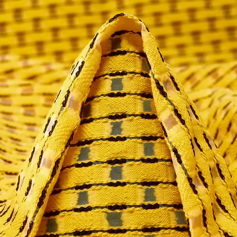 CHANEL, FIL COUPÉ, COTTON, BANANA CREAM&JET BLACK Sale