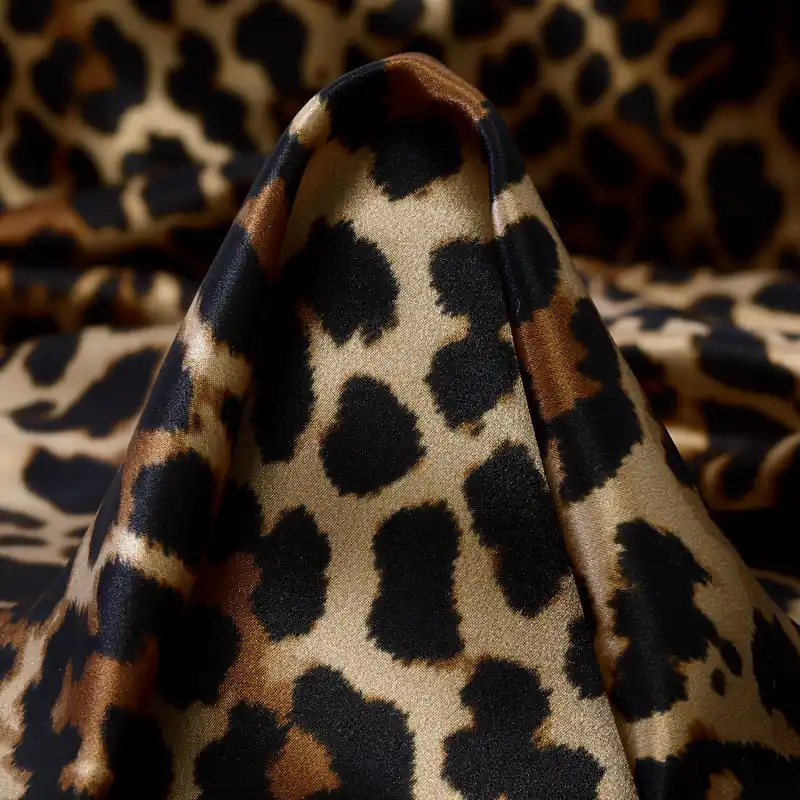 SATIN, SILK, ANIMAL, ADOBE&RAVEN BLACK Kostenloser Versand