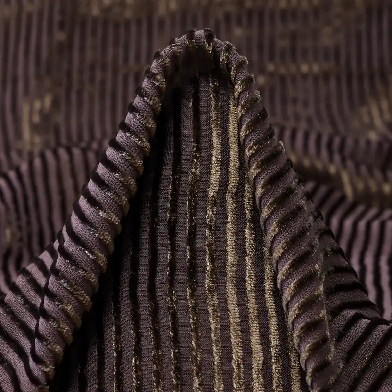 Aktuell VELVET, VISCOSE, SILK, COFFEE QUARTZ