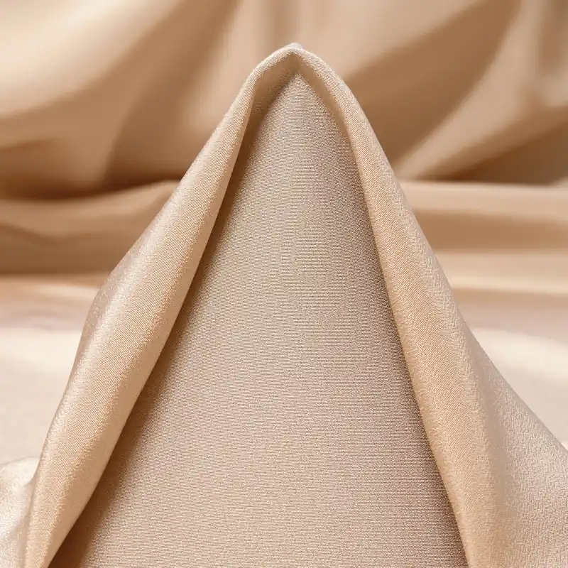Aktuell SATIN, SILK, SHELL
