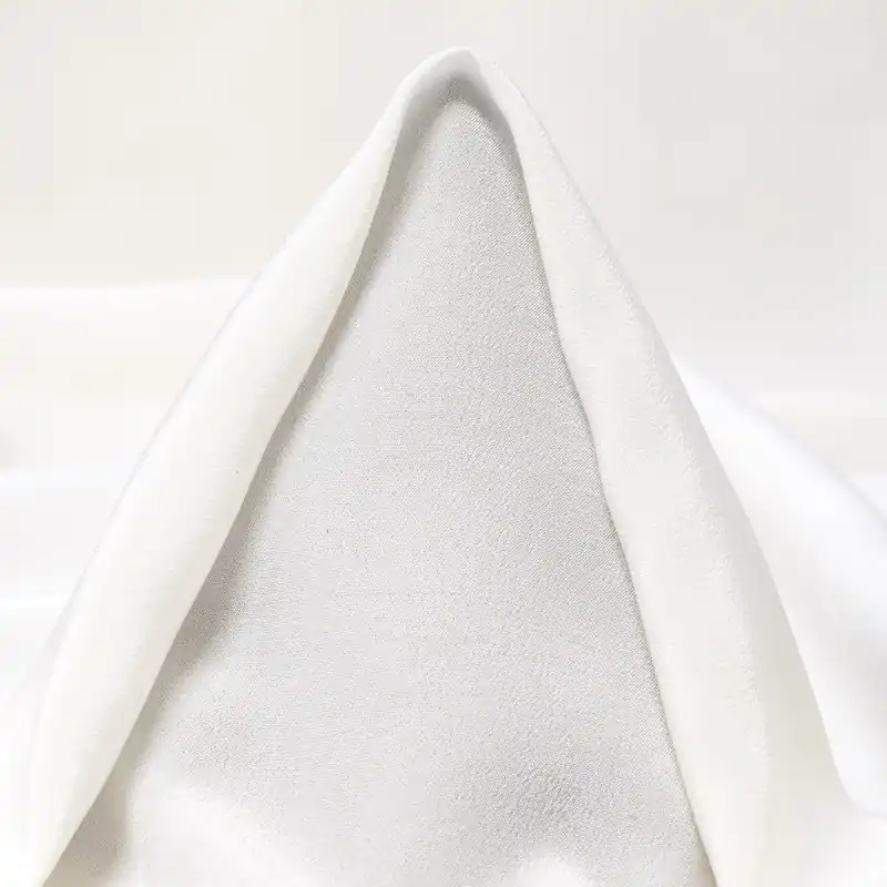 CRÊPE DE CHINE, SILK, BRILLIANT WHITE Begrenztes Angebot