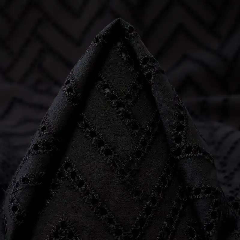 Rabatt BATISTE, COTTON, EMBROIDERED, JET BLACK