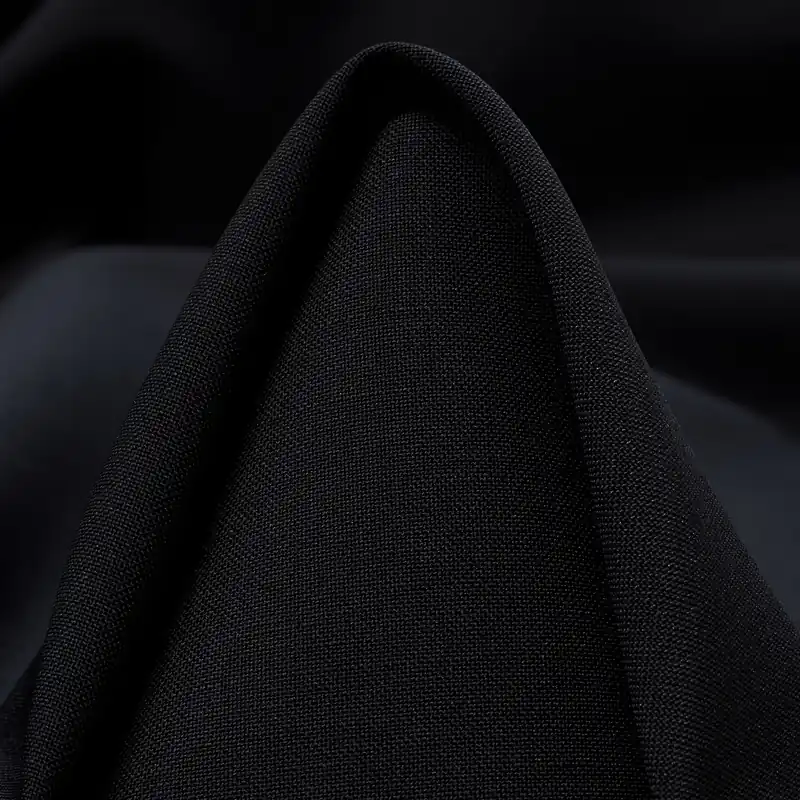 COOL WOOL, VIRGIN WOOL, MOHAIR, JET BLACK Handgefertigt