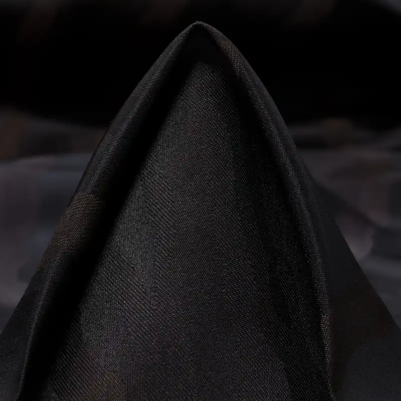JACQUARD, SILK BLEND, CAMOUFLAGE, BLACK COFFEE & JET BLACK Nur Für Kurze Zeit