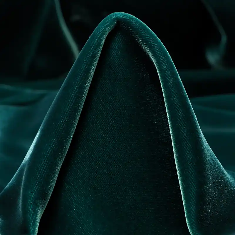 VELVET, VISCOSE, CUPRO, SEA MOSS Großhandel