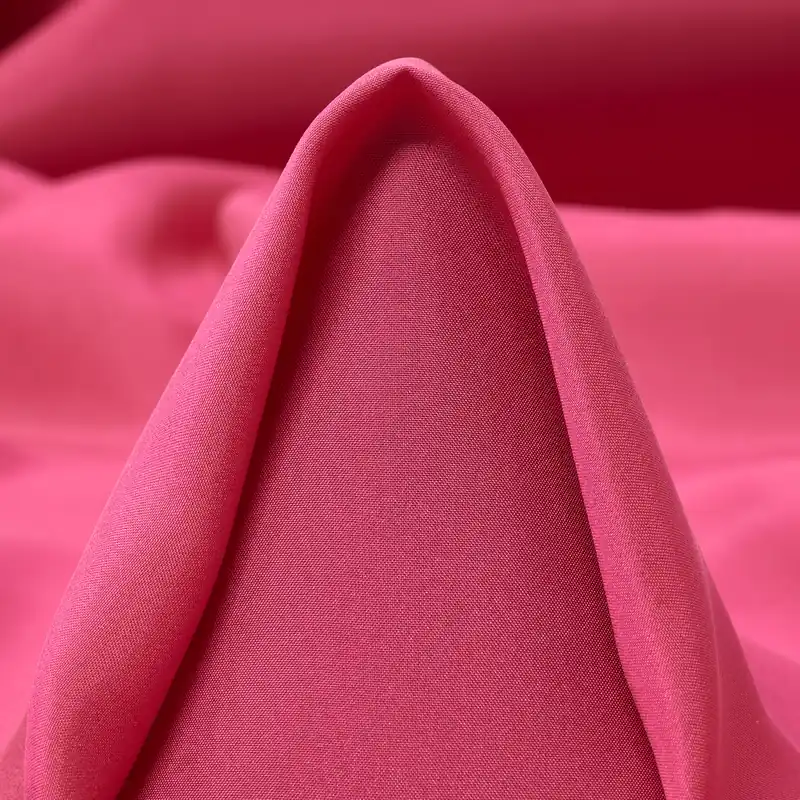 SATIN, SILK, RASPBERRY SORBET Begrenztes Angebot