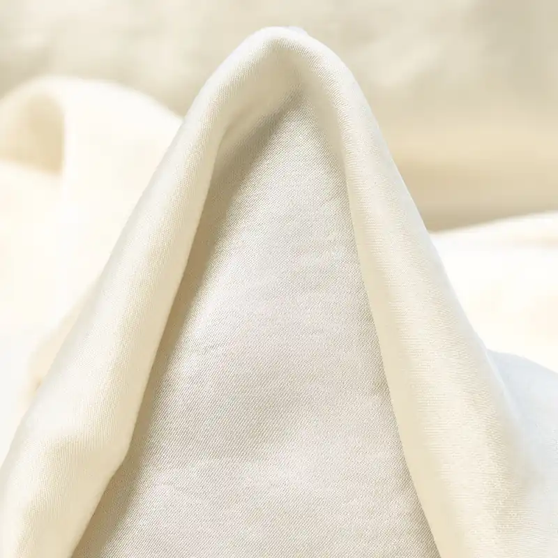 CRÊPE DE CHINE, PERFECTLY PALE Kostenloser Rückversand