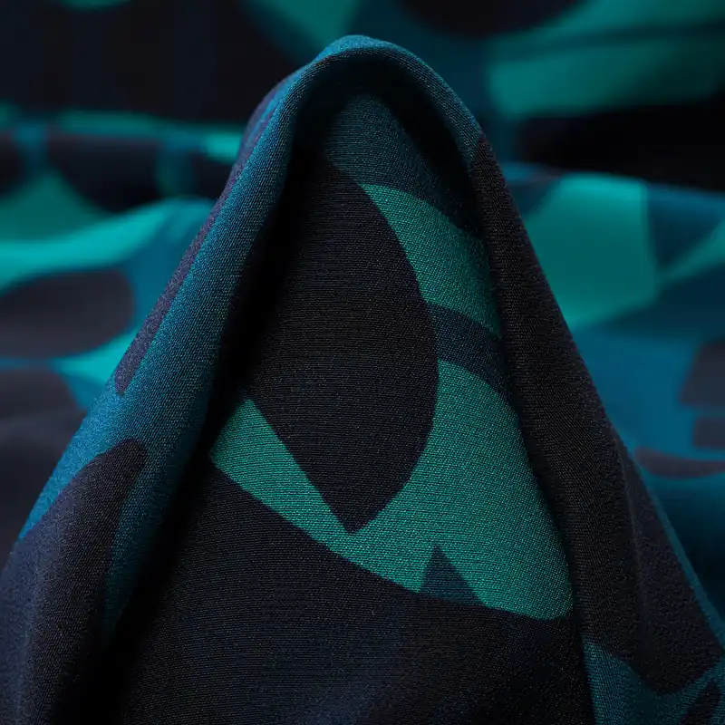 CRÊPE, SILK, PRINTED, TAPESTRY Beliebt