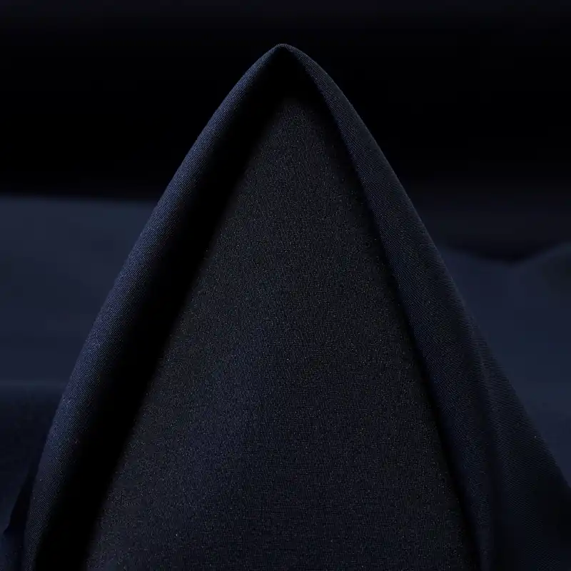 VIRGIN WOOL, SILK, JET BLACK Gratis Versand