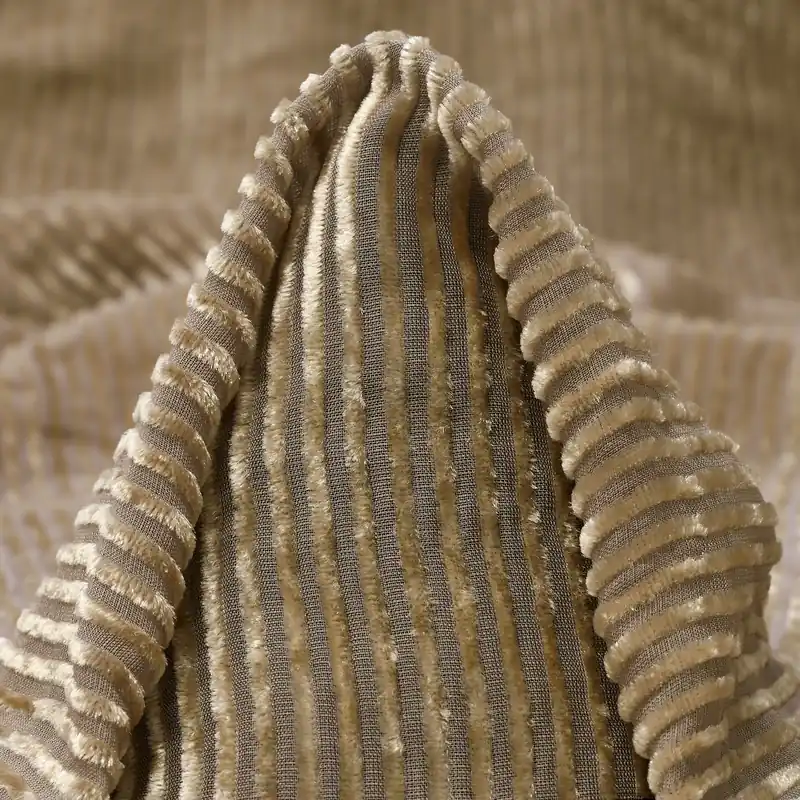 Hochwertig DEVORE, VISCOSE, SILK, IRISH CREAM